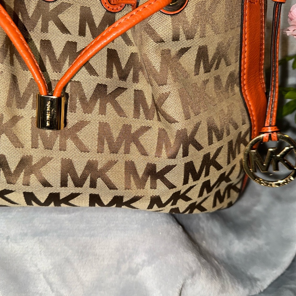 Michael Kors Ludlow Monogram Canvas & Orange Leather Shoulder Bag - Picture 6 of 10